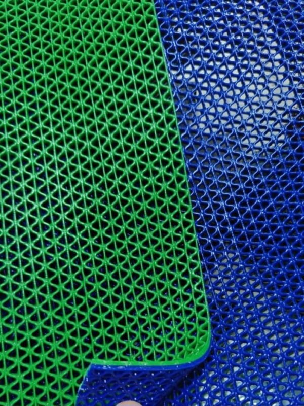 4 Feet Wide Plastic Mesh Doormat Roll – Custom Length (dual size use)